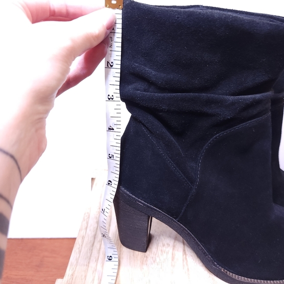 Black Suede Boots Vince Camuto Parka Slouchy WomenSZ 6.5 M Booties 3" heel - Picture 2 of 9